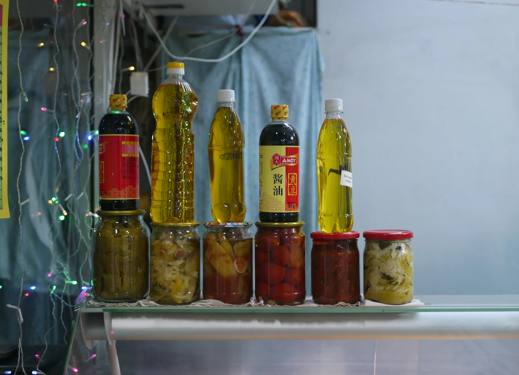 Food jars and packaging materials
